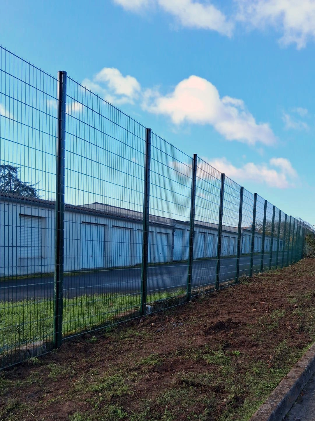 Espace Clôture sécurise un périmètre militaire