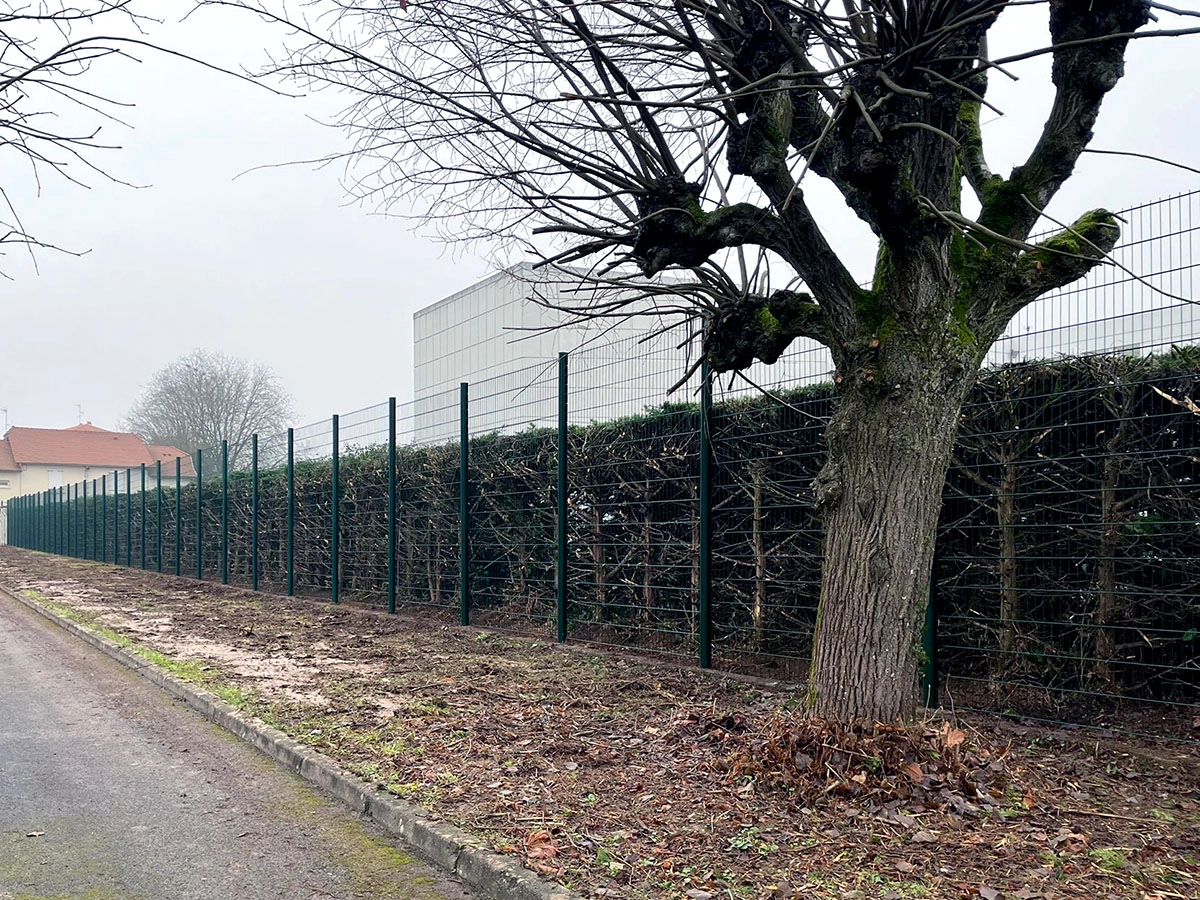 Espace Clôture sécurise un périmètre militaire