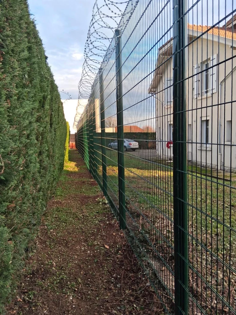 Sécurisation d&rsquo;un site militaire en France
